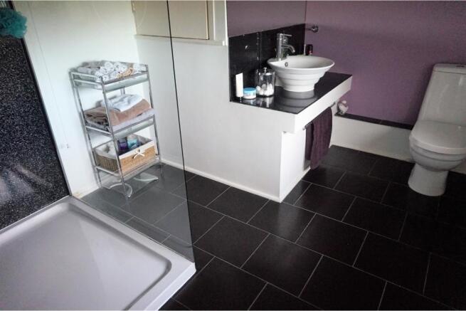 Master En-suite