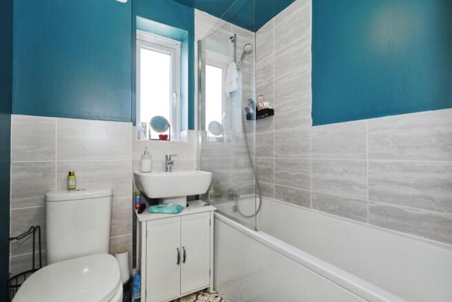 3 bed Semi-Detached for sale Image 11