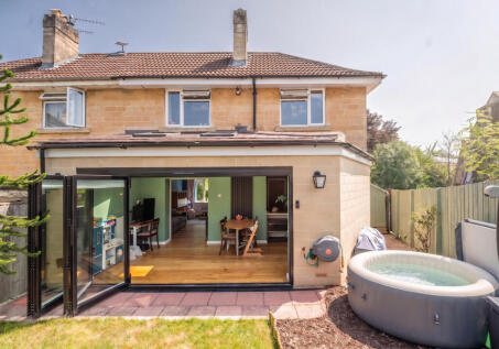 Catsley Place, Bath, BA1