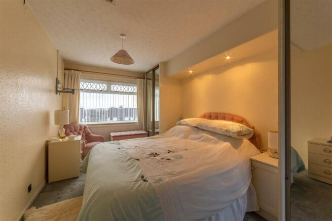 22 Keats Close-4.jpg