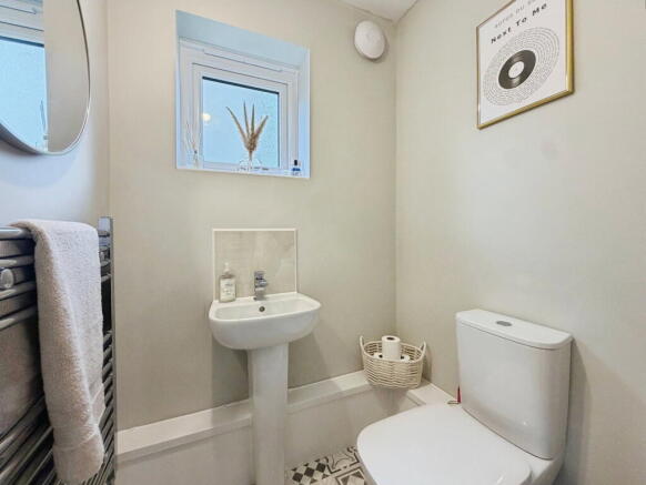 2 bed Semi-Detached for sale Image 10