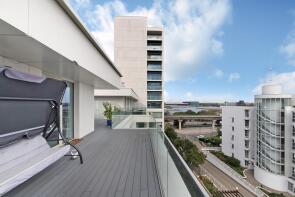 116, 9 Corsair House, Starboard Way, Silvertown, London E16 2NZ
