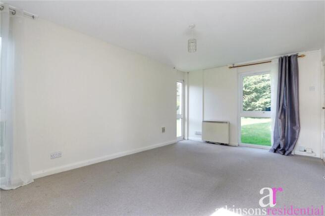 1-bed flat on Lingfield Close, Enfield, Middlesex, EN1, £250,000