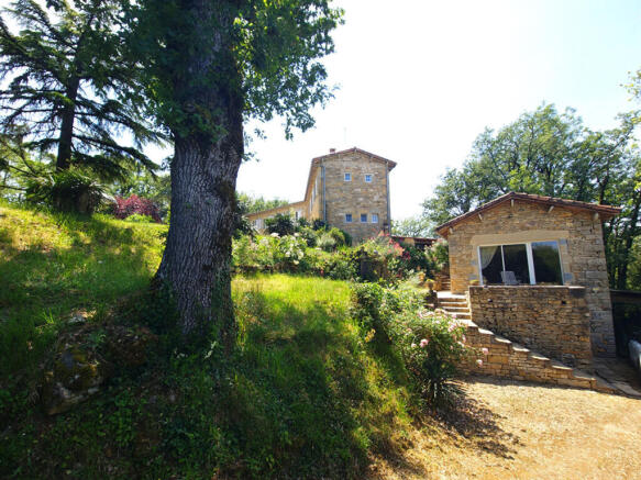Photo 3
