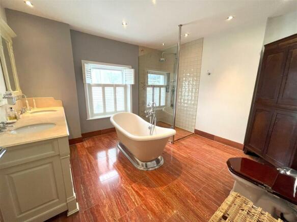 Superb Bathroom