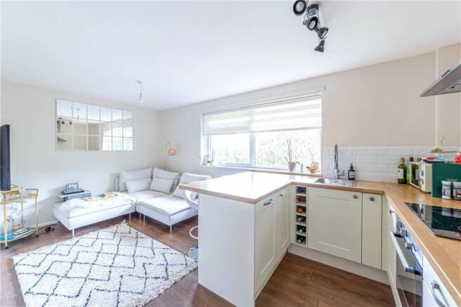 Lounge/Kitchen