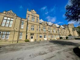 13, Clare Hall Apartments, Prescott Street, Halifax HX1 2HQ