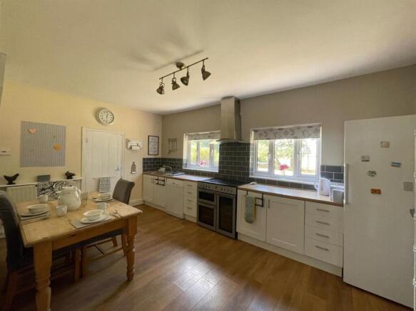 3 bed Cottage for sale Image 10