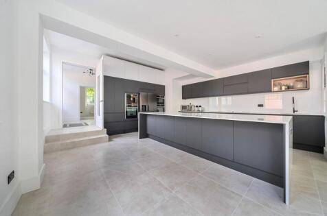 Knatchbull Road, London, SE5
