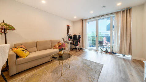 Western Avenue, Perivale, Greenford, UB6 8GF