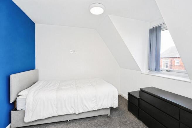 4 bed Detached for sale Image 7