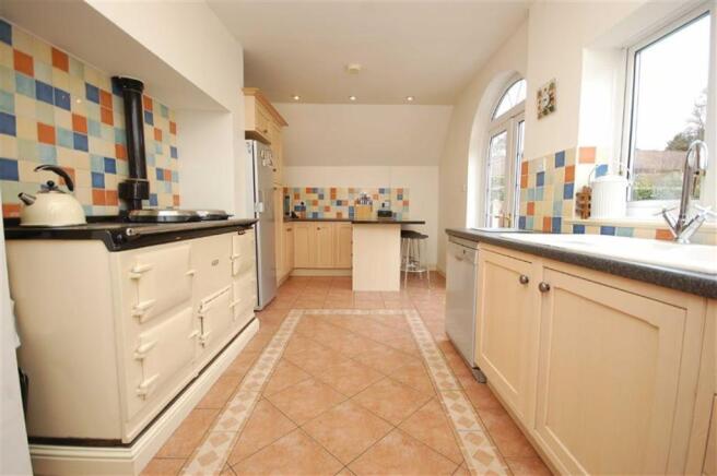 BREAKFAST KITCHEN