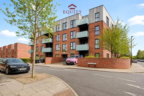 Canning Square, Enfield, EN1