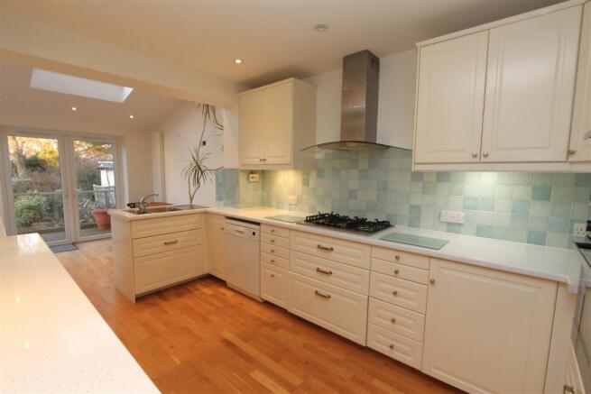 Kitchen 1.JPG