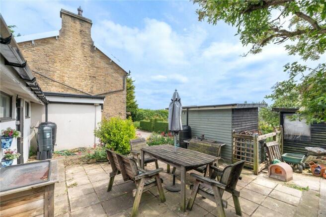 5 bed Detached for sale Image 12
