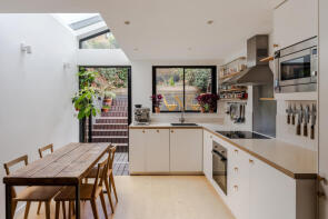 8, Foxwell Mews, London SE4 2EP