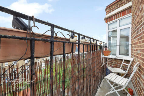 Tudor Grove, LONDON