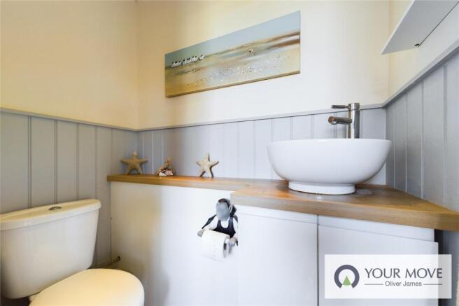 Cloakroom / Wc