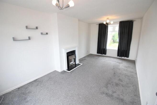 2 bed End of Terrace to rent Image 4