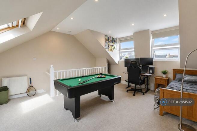 Loft Bedroom 1 (Loft)
