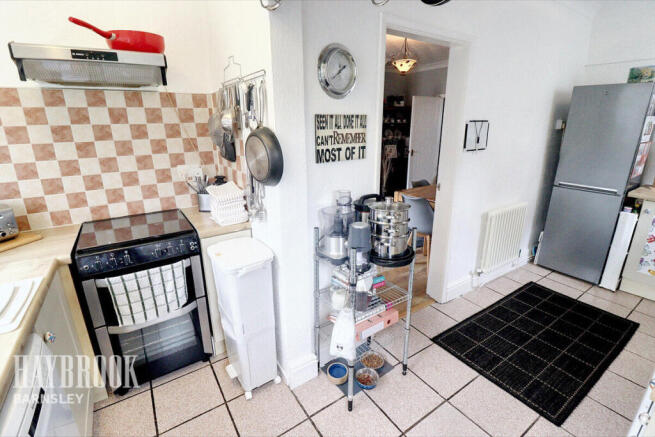3 bed Semi-Detached for sale Image 10