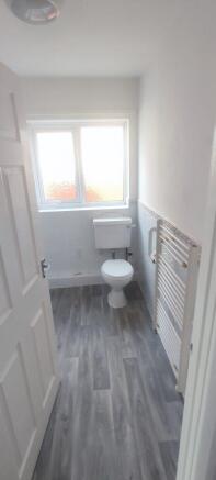 2 bed Semi-Detached Bungalow to rent Image 12