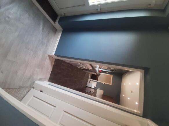 5 bed Terraced to rent Image 12