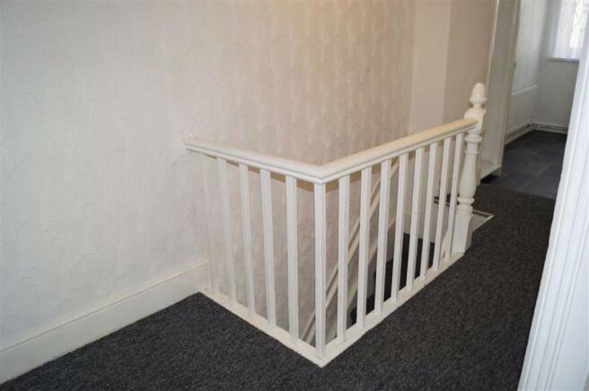 STAIRS/LANDING