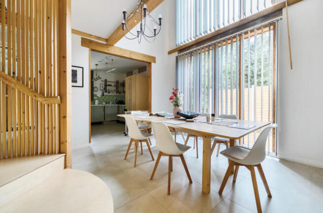 1332899-18-688c9e...