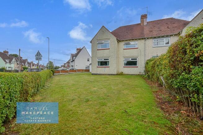 Three Bedroom Semi-Detached Property on Generous