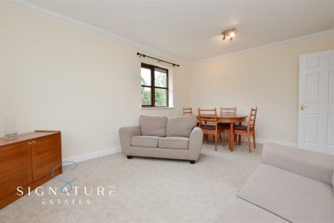 Living_Dining Room.jpg