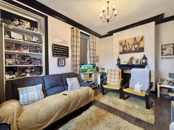 2 bed Semi-Detached for sale Image 6