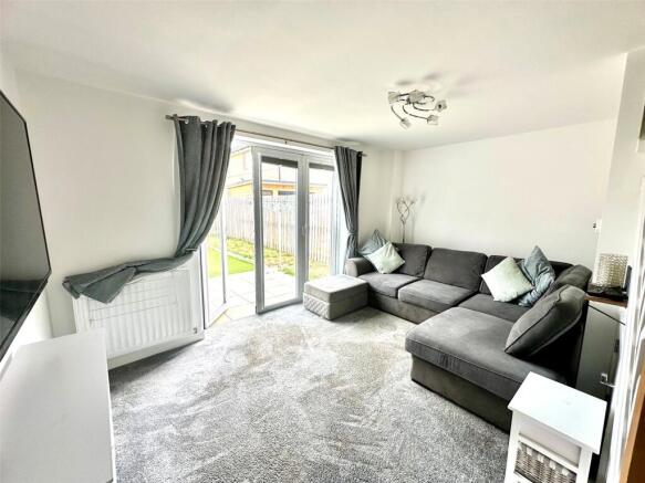 2 bed Terraced for sale Image 2