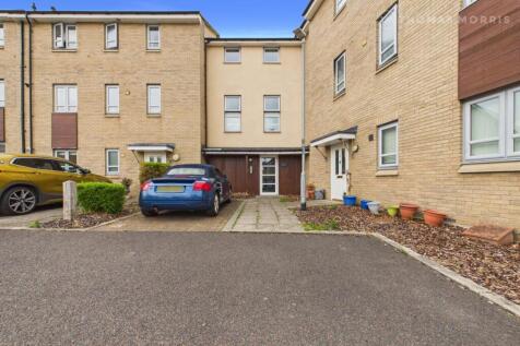 Loves Way, St. Neots, Cambridgeshire, PE19