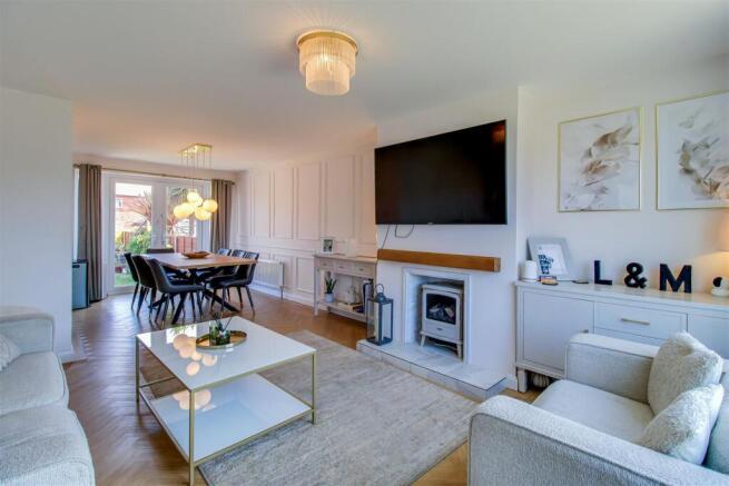 3 bed Terraced for sale Image 4