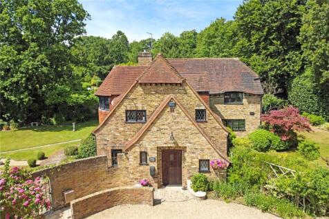 Christmas Lane, Farnham Common, Buckinghamshire, SL2