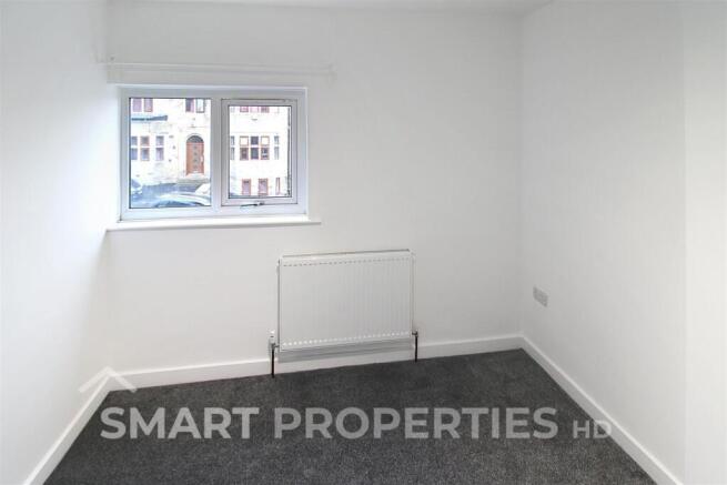 3 bed End of Terrace to rent Image 9
