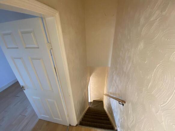2 bed House to rent Image 8