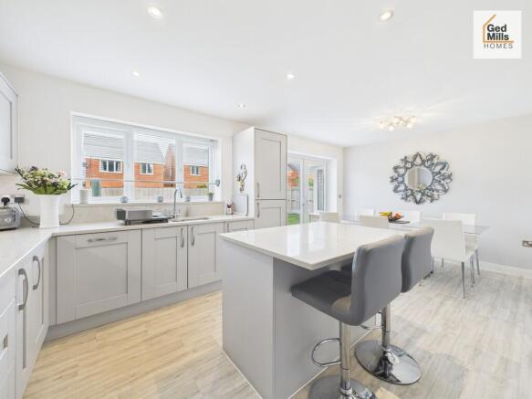 CAM04261G0-PR0107...