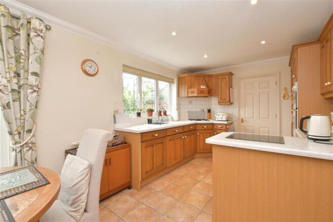 Kitchen/Breakfast Room