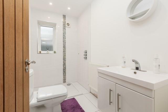 en suite.jpg