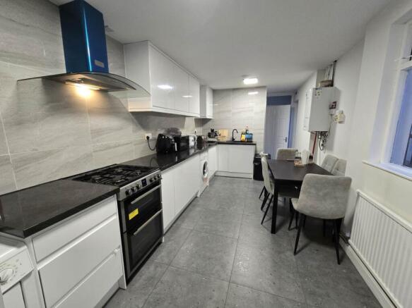 Kitchen (1)