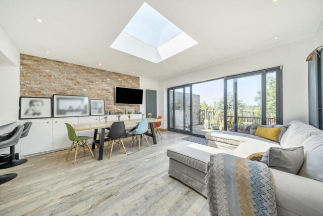 1324880-19-687a5a...