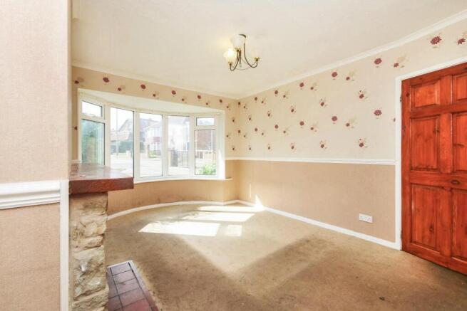 2 bed Semi-Detached Bungalow for sale Image 4