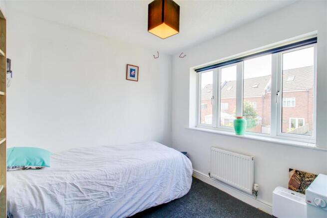 4 bed Terraced for sale Image 8
