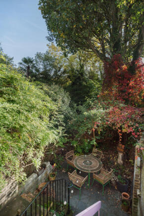 239355 - WICKHAM-ROAD-SE4-14.jpg
