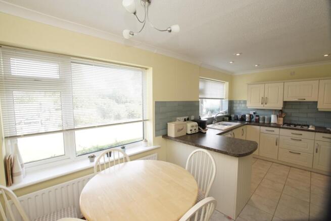 Kitchen/Breakfast Ro