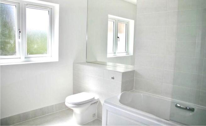 ensuite.jpg
