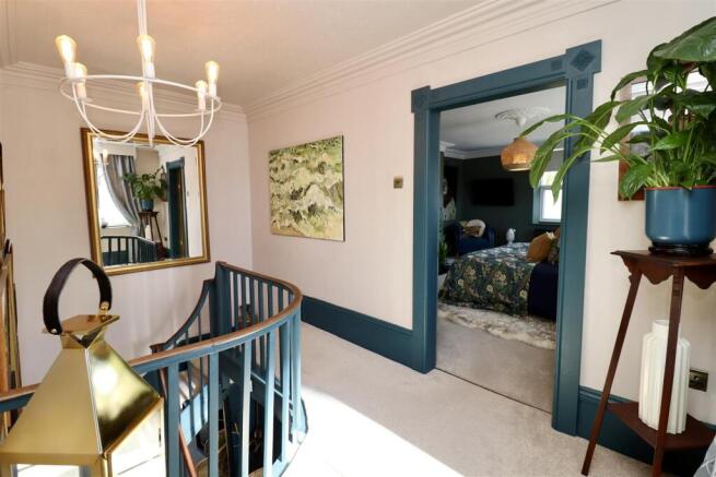 2 bed Semi-Detached for sale Image 12