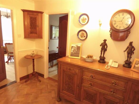Photo 6